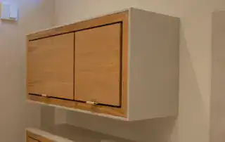 Hängeregal Badezimmer Privatkunde ullmann tischlerei Oldenburg Hängeregal Massivholz Eiche Badezimmer ullmann tischlerei Oldenburg