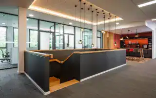 Goldbeck Treppe Teeküche Objektausbau ullmann tischlerei Oldenburg Treppe Eiche ullmann tischlerei Oldenburg