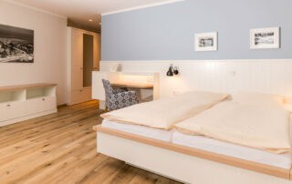 Schreibtisch, Hotel Mingers, Neuharlingersiel