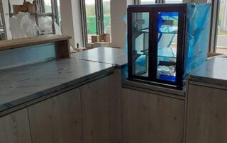 Tresenanlage mit Altholzverkleidung, Restaurant Westeroog, Wangerooge